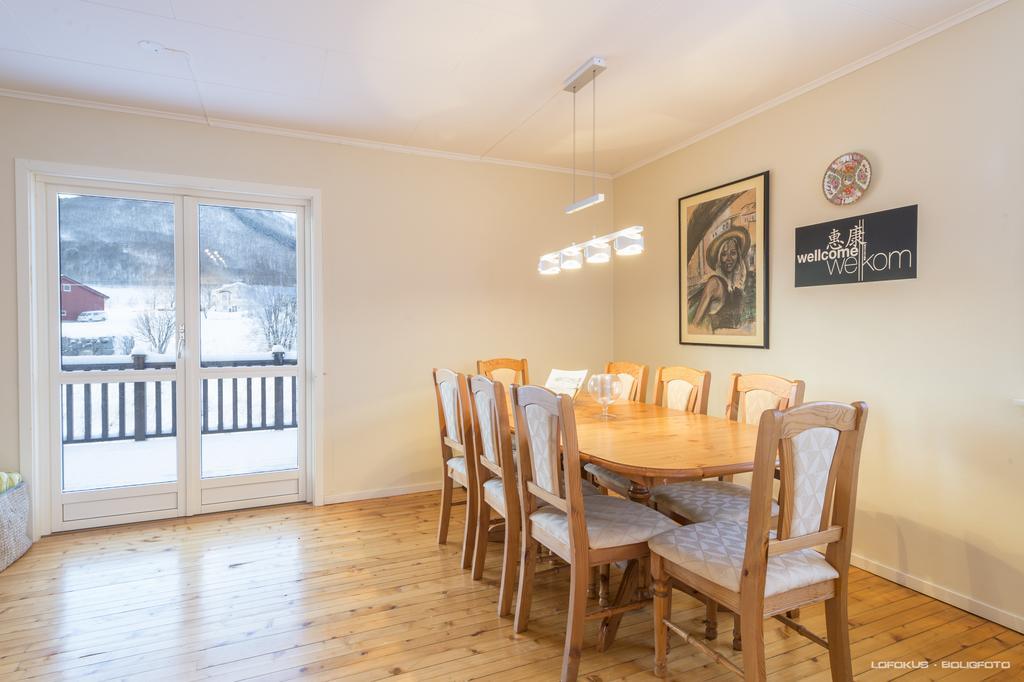 Midt i Lofoten Alstad  Rom bilde